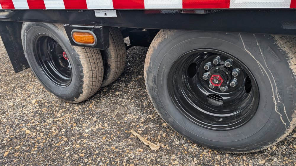 8.5'x28' Midsota Deckover/Equipment N-FBT28-220