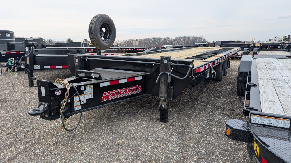 8.5'x28' Midsota Deckover/Equipment N-FBT28-220