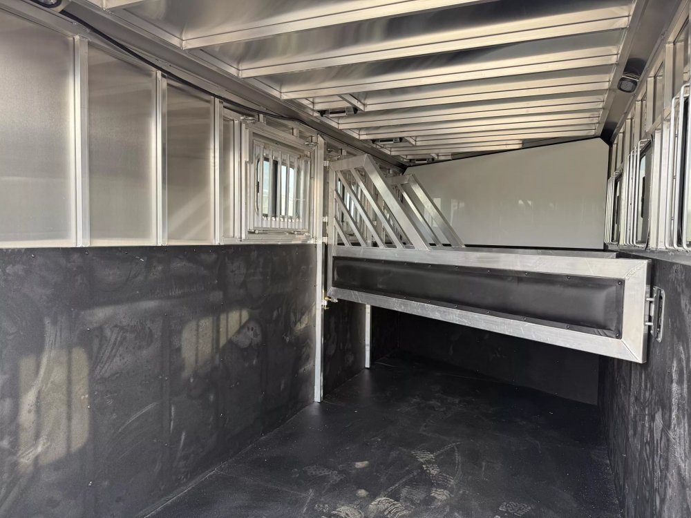 7'x16' Frontier Trailers Horse