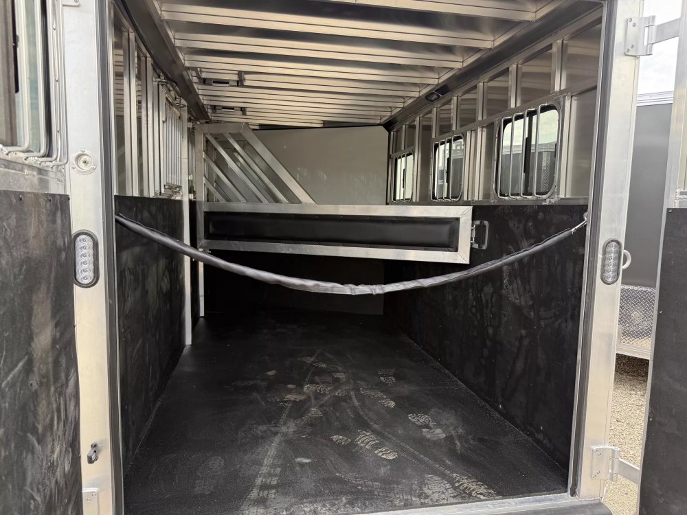 7'x16' Frontier Trailers Horse