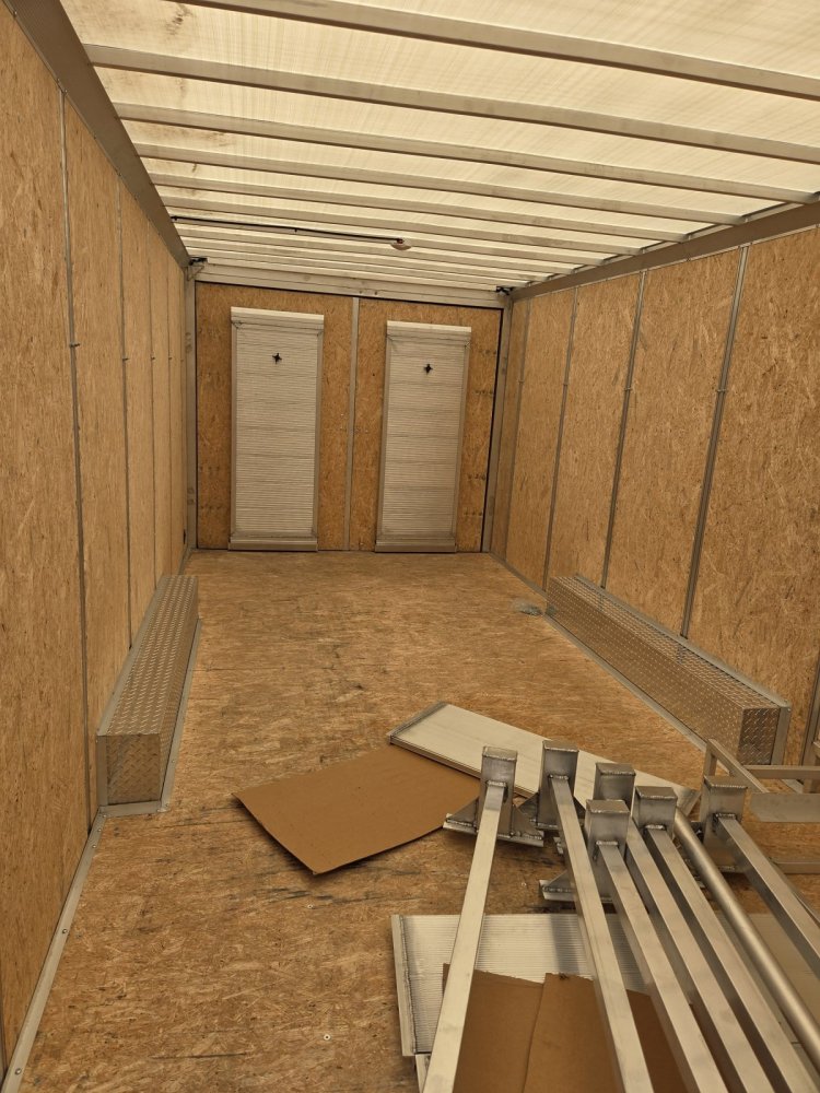 8.5'x20' Alcom Contractor 83"