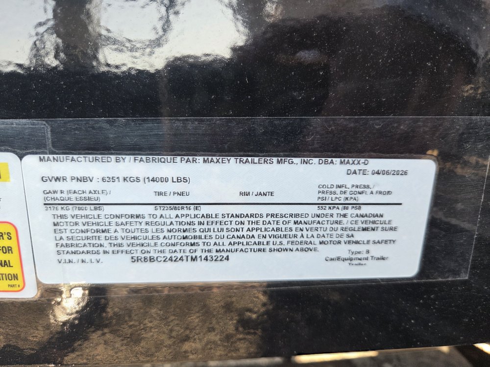 8.5'x24' Maxx-D Equipment/Tilt T6B10224