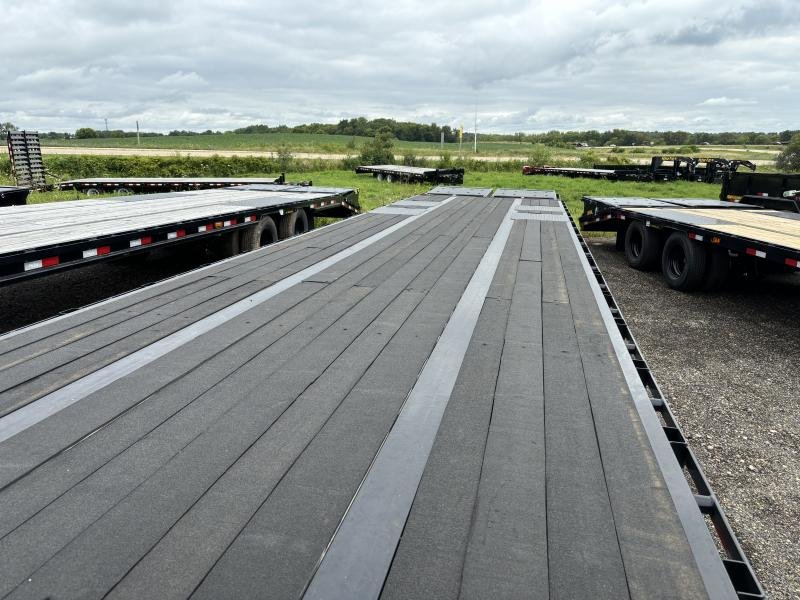 8.5'x40' Big Tex Trailers Deckover 3XGN-35+5