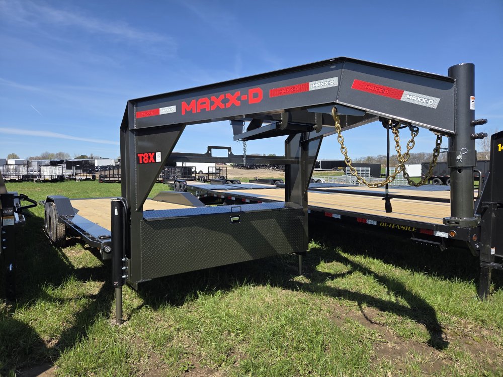 8.5'x24' Maxx-D Deckover/Gooseneck T8B10224G