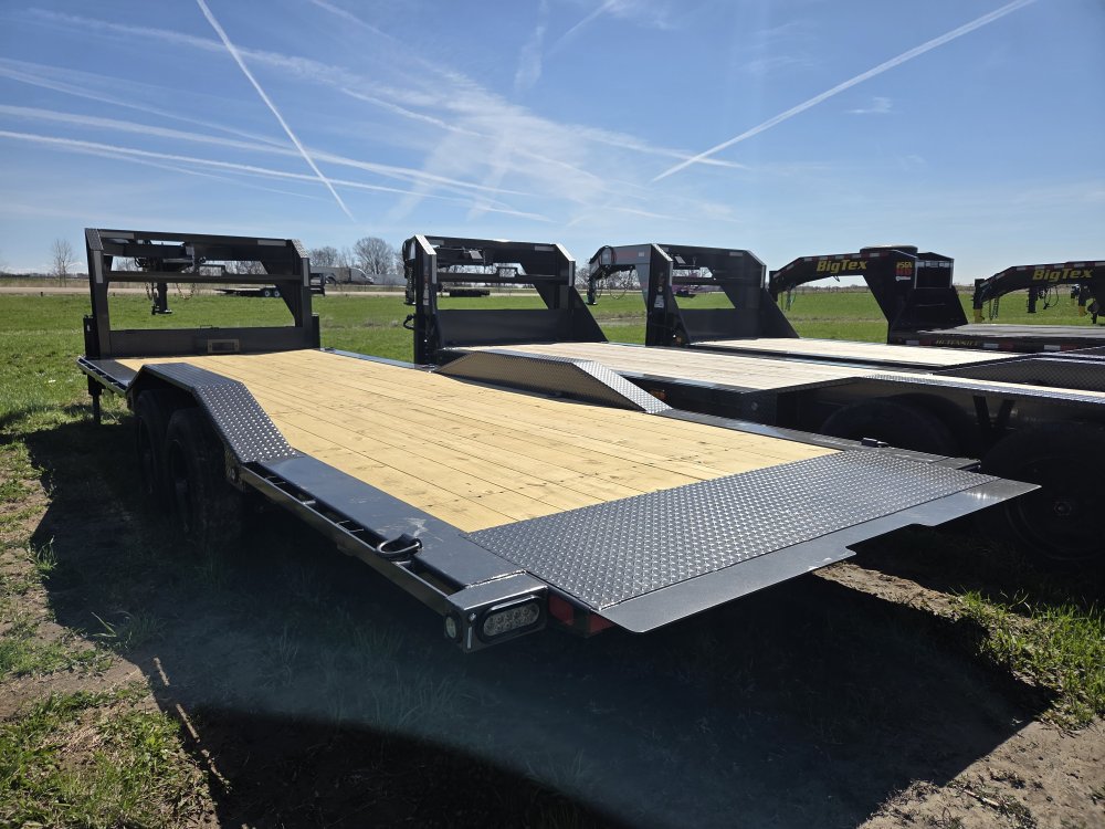 8.5'x24' Maxx-D Deckover/Gooseneck T8B10224G