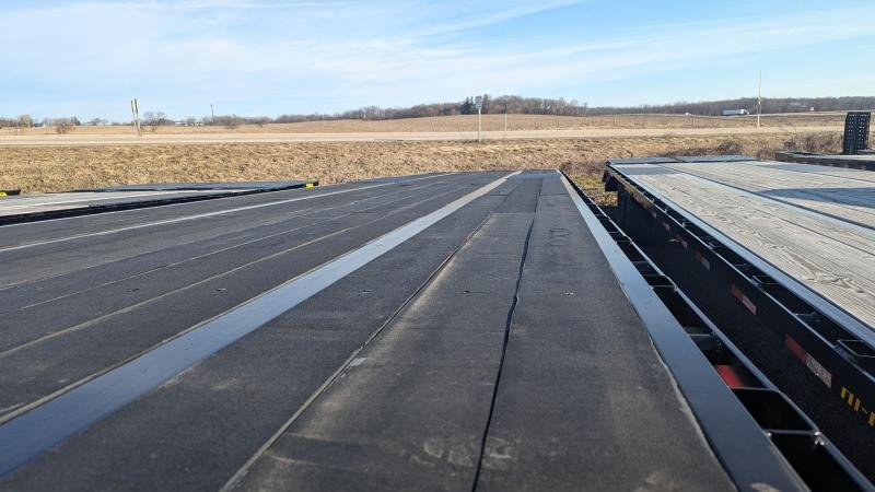 8.5'x40' Big Tex Trailers Flatbed 25GN-40STA