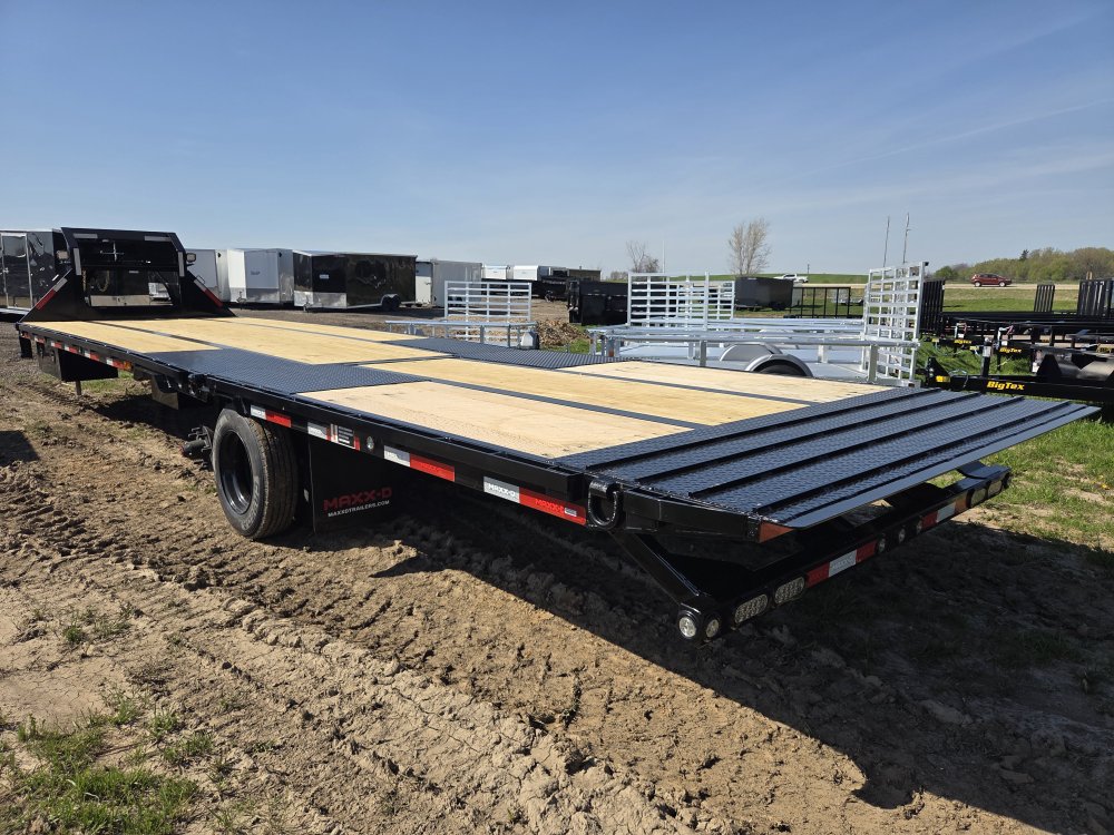 8.5'x32' Maxx-D Deckover/Gooseneck YDB10232