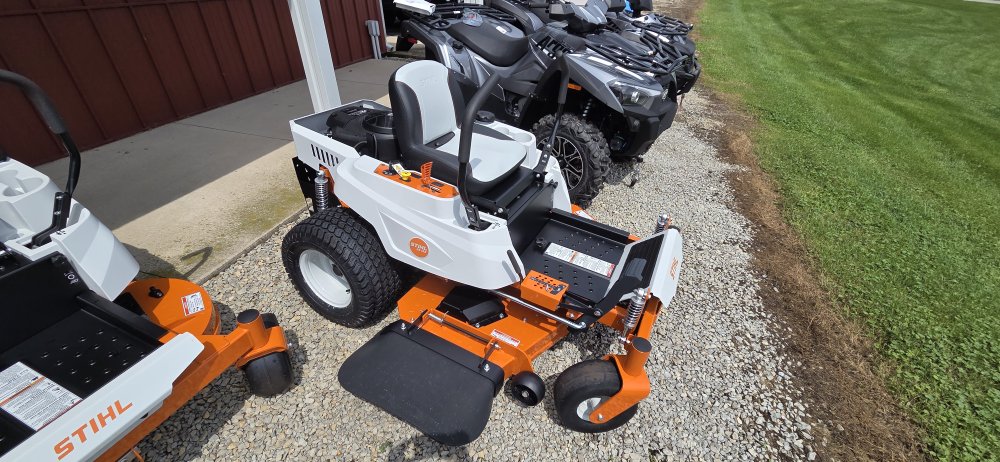 Stihl RZ 152 Zero-Turn Lawn Mower