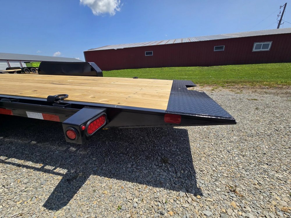 7'x22' Big Tex Trailers Tilt