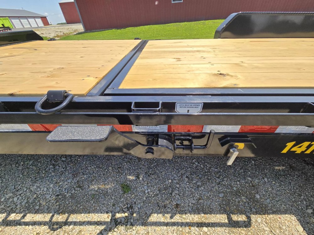 7'x22' Big Tex Trailers Tilt