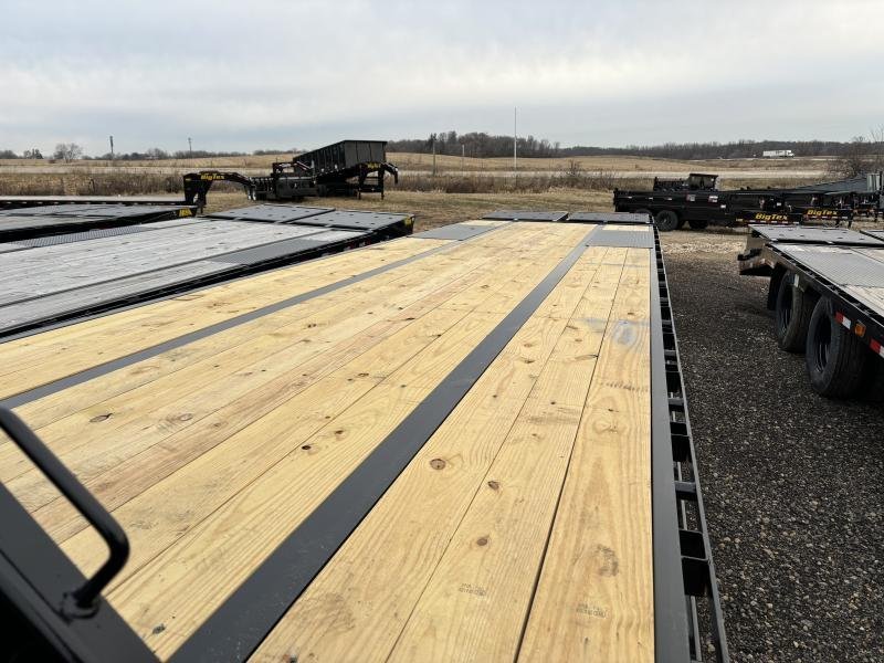 2024 Big Tex Trailers 25GN-35+5 Flatbed/ Gooseneck Trailer with Mega Ramps 8.5x40