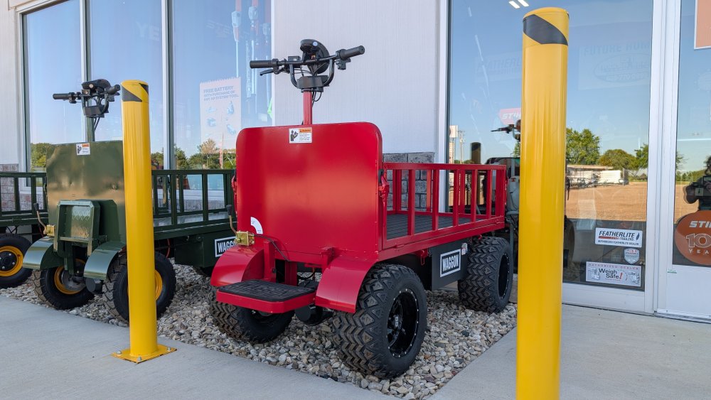 WAGGON Custom Series 1000W Electric Utility Cart