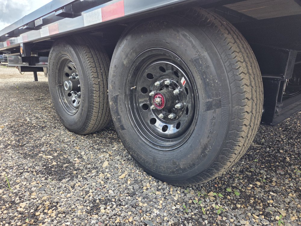 8.5'x24' Big Tex Trailers Deckover/Equipment 14OT-24