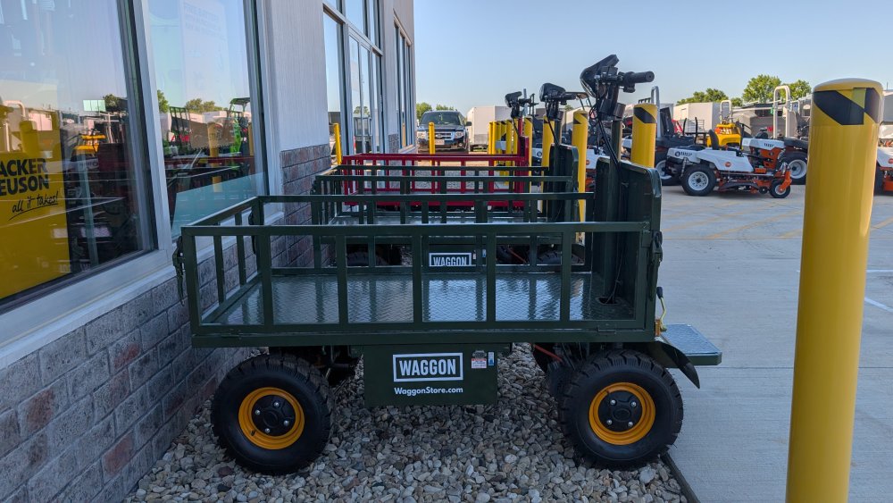 WAGGON Signature Edition 1000W Electric Utility Cart