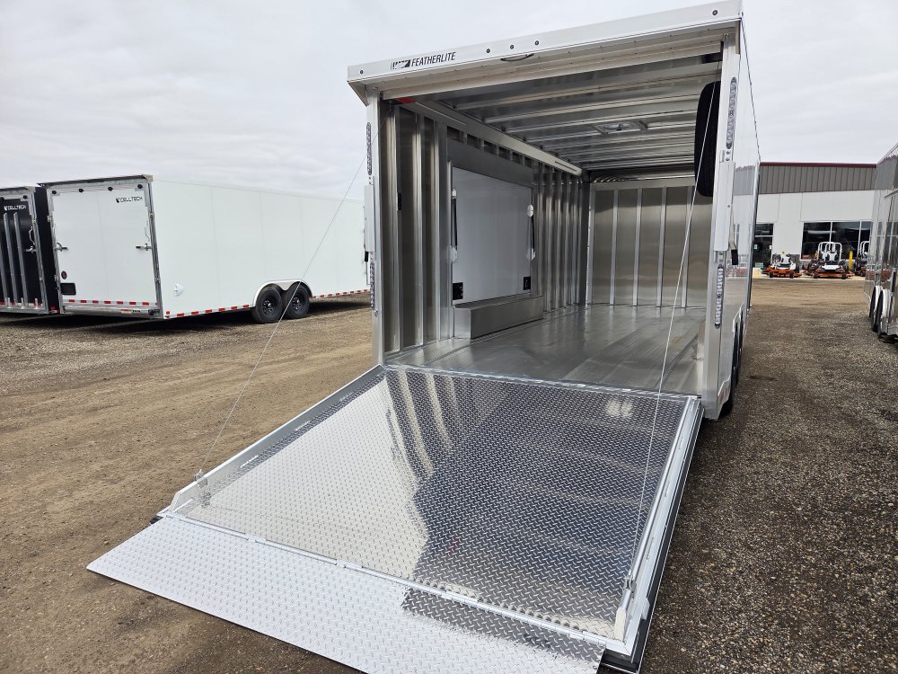 8.5'x20' Featherlite Enclosed Cargo TC166332 7'
