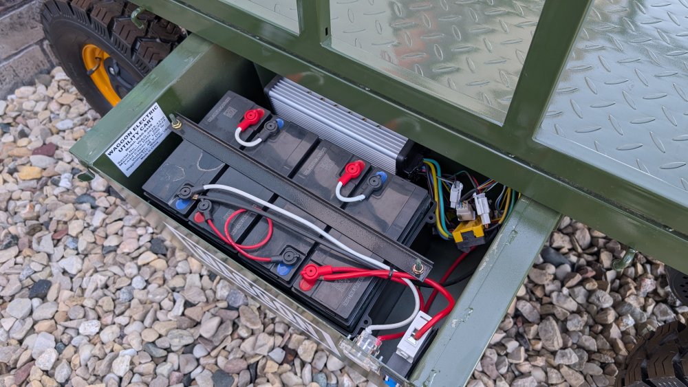 WAGGON Signature Edition 1000W Electric Utility Cart