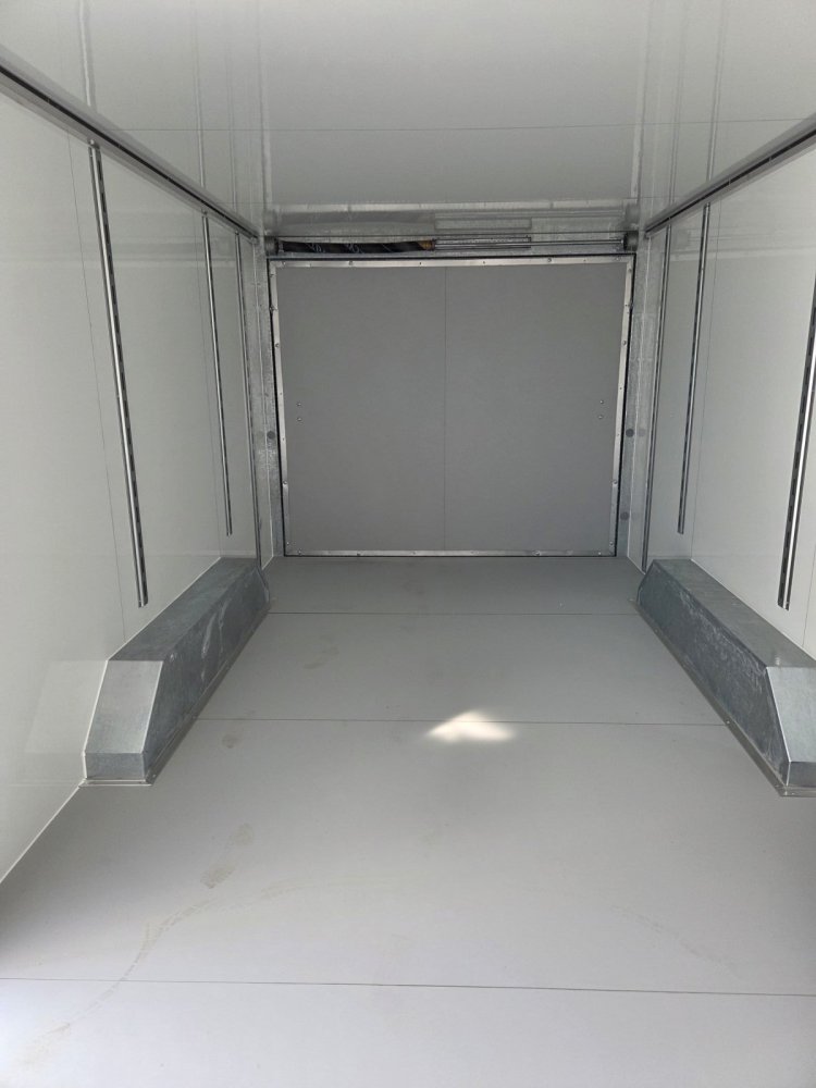 8.5'x16' CellTech Enclosed Cargo 85X16TA5 86"