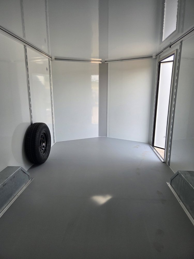 8.5'x16' CellTech Enclosed Cargo 85X16TA5 86"
