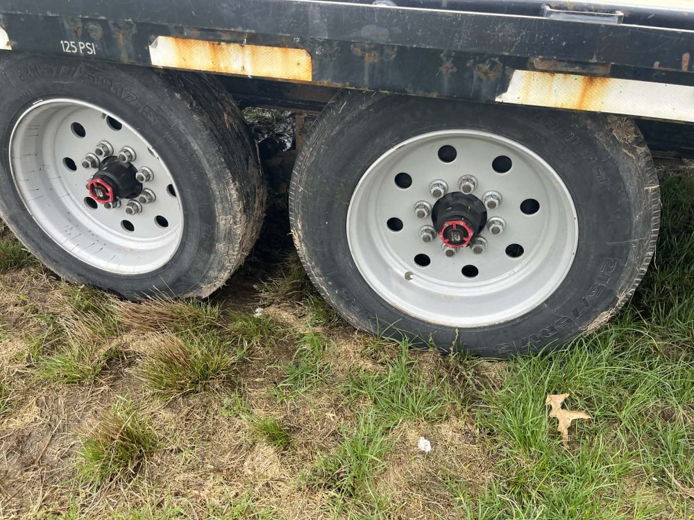 8' 6"x25' 5" Gator Goose Neck