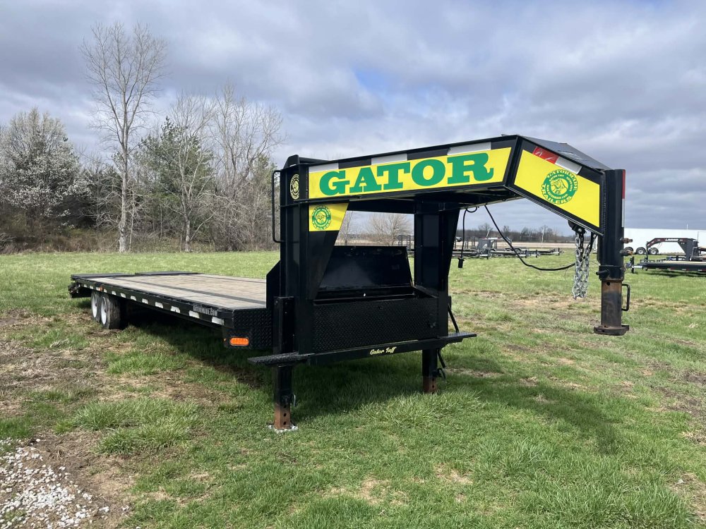 8' 6"x25' 5" Gator Goose Neck