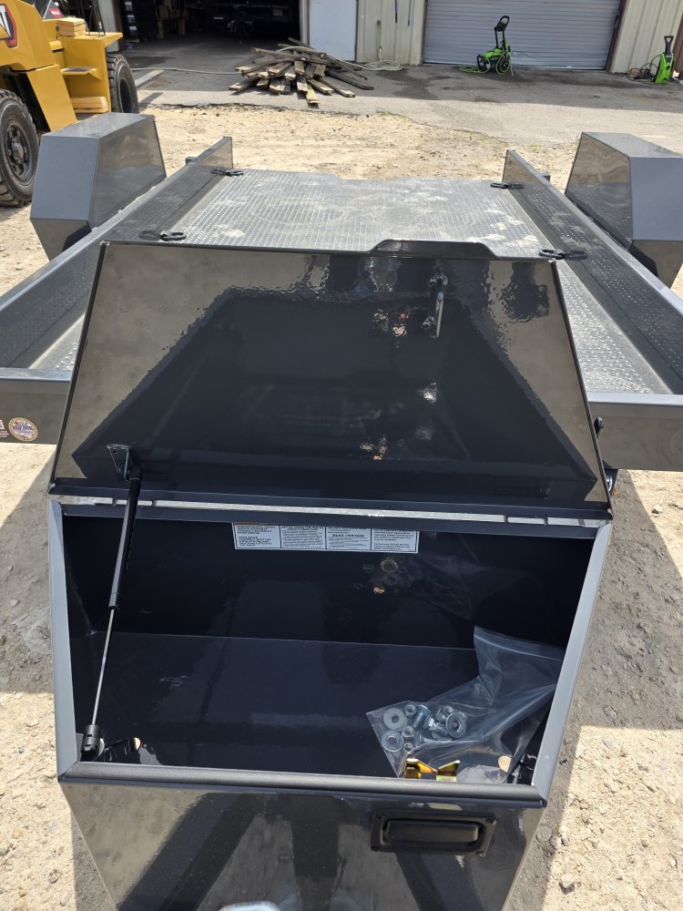 79"x12' Lamar Tilt