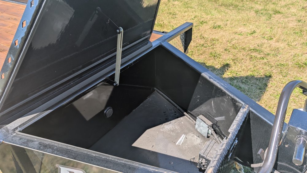 82"x16' Doolittle Equipment