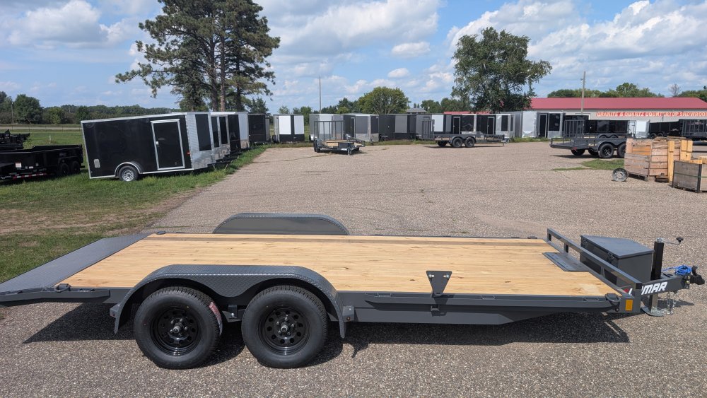 83"x18' Lamar Flatbed Car Hauler