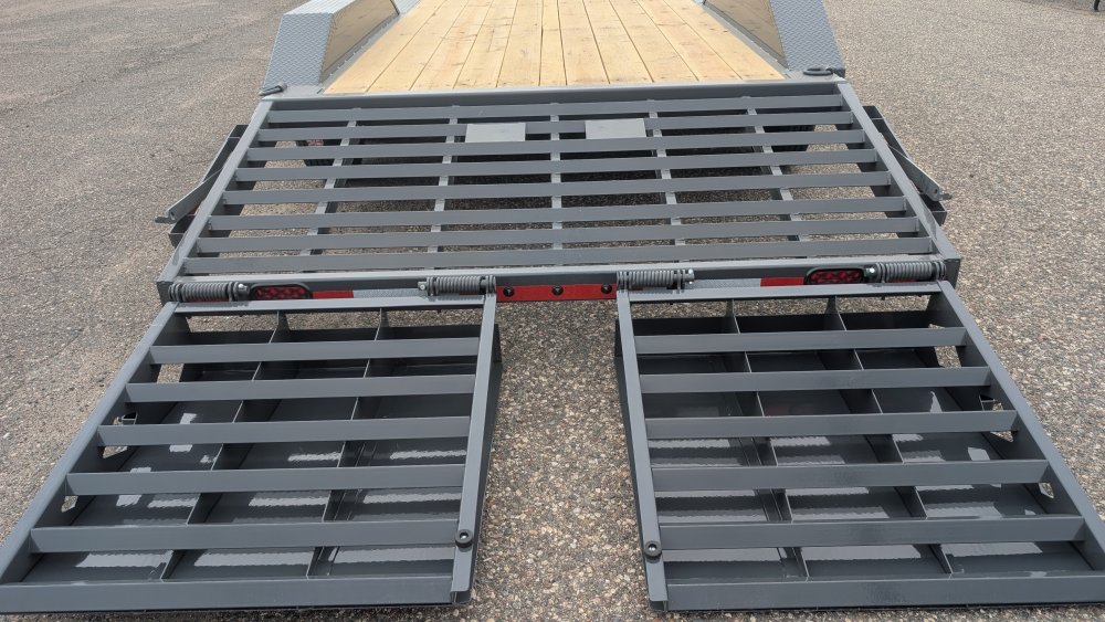 102"x22' Lamar Equipment