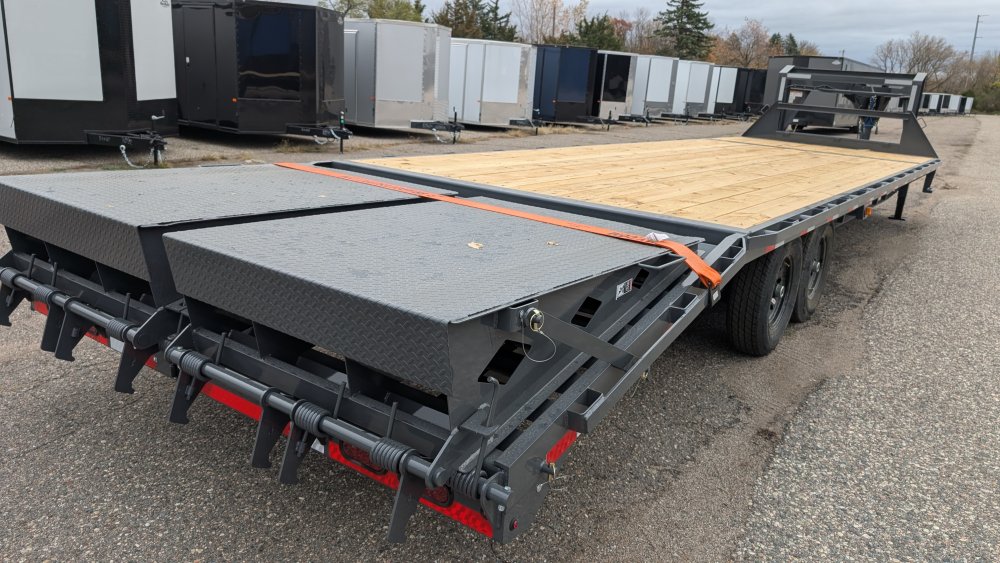 8' 6"x30' LAMAR Equipment