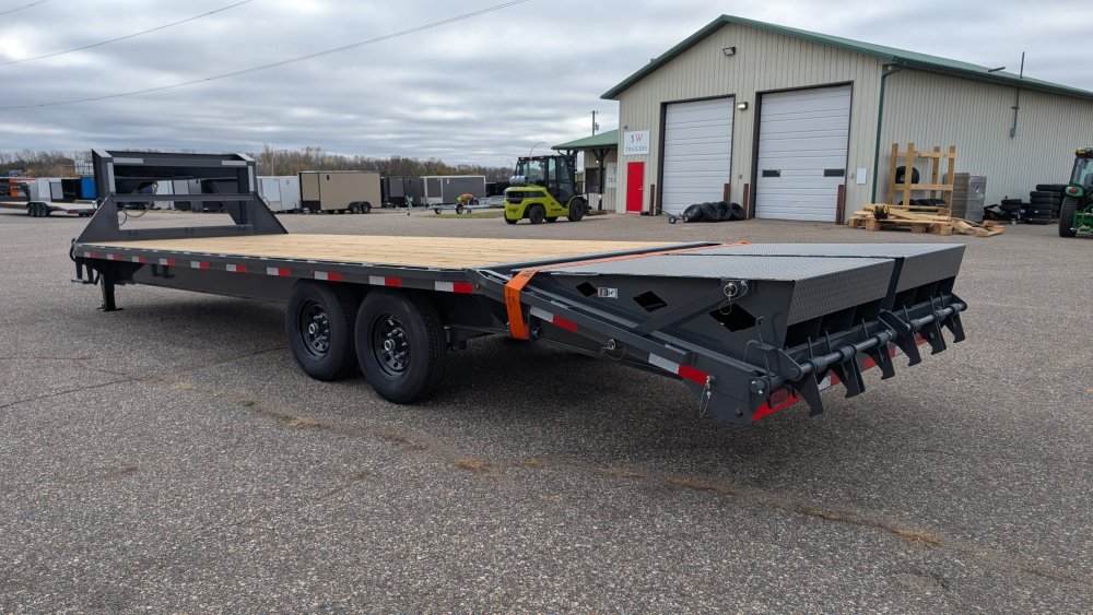 8' 6"x25' LAMAR Equipment