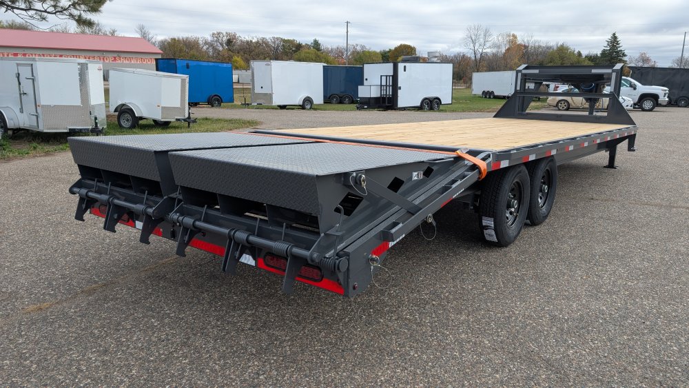 8' 6"x25' LAMAR Equipment