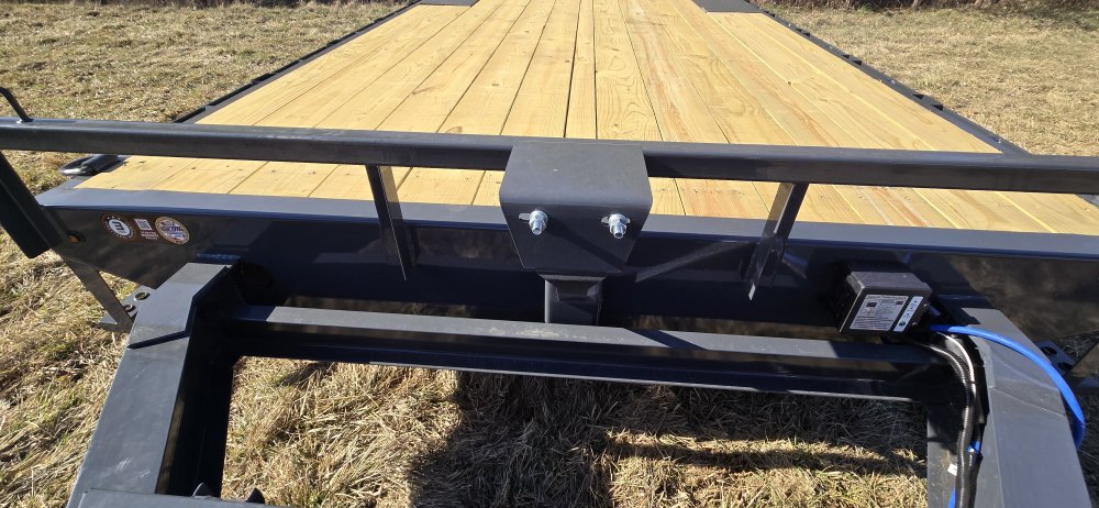 102"x20' Lamar Equipment