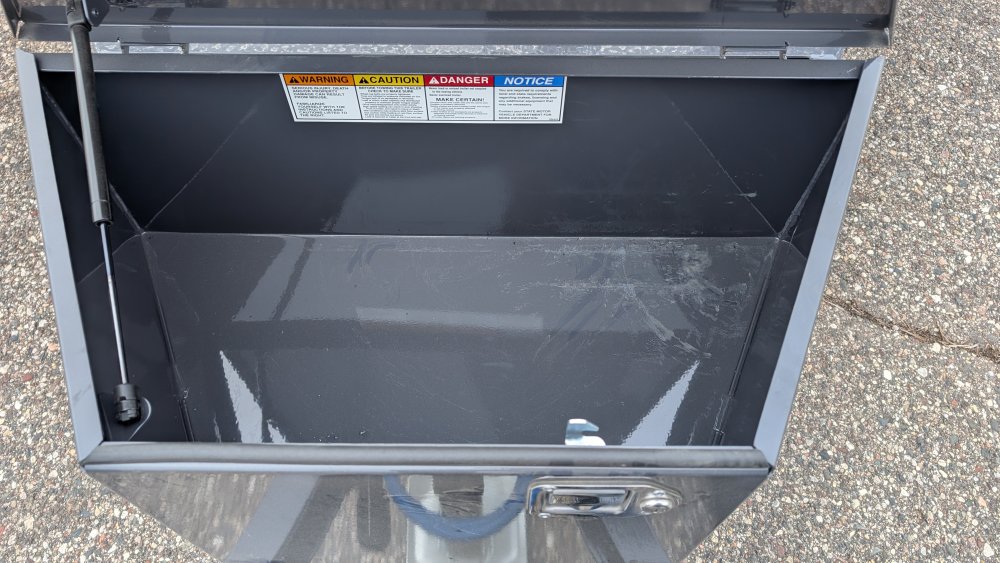 79"x12' LAMAR Equipment