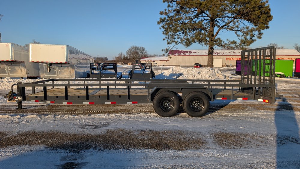 83"x24' Lamar Utility