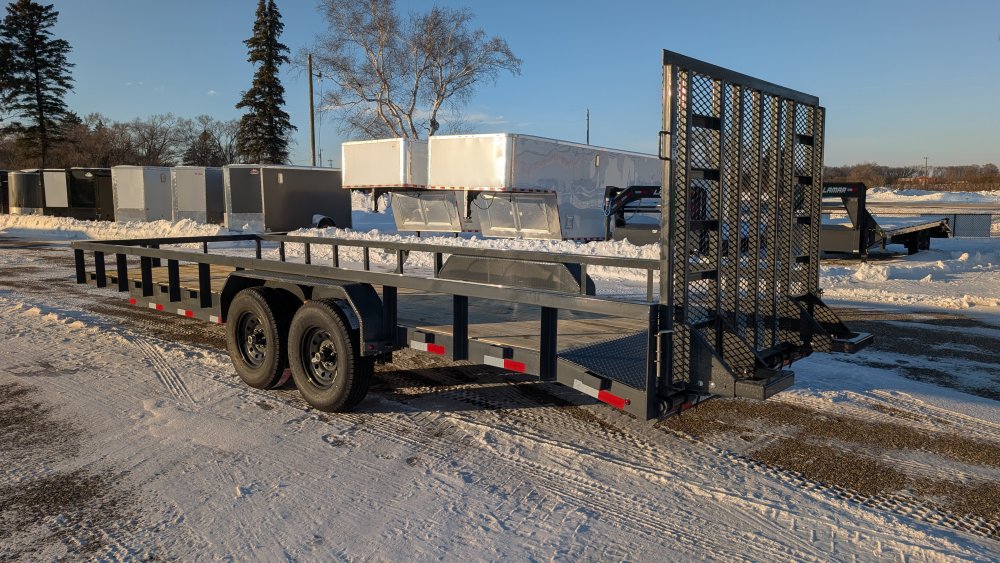 83"x24' Lamar Utility