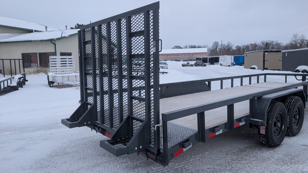 83"x24' Lamar Utility