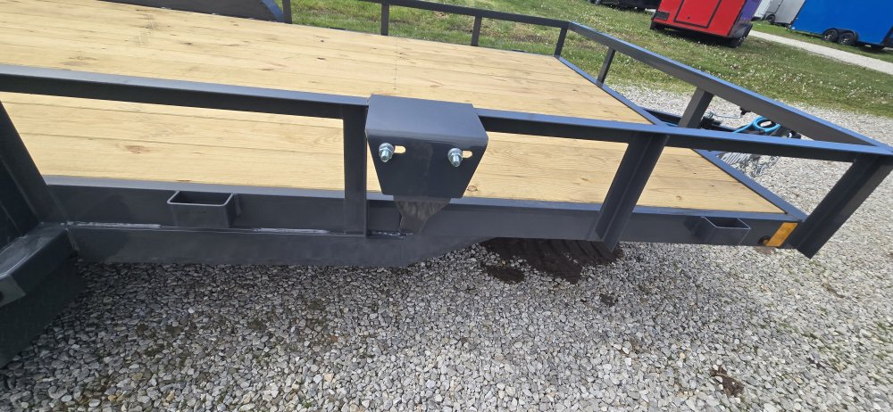 83"x16' Lamar Utility