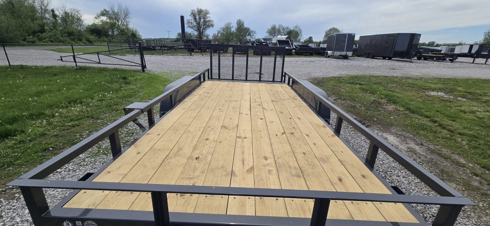 83"x16' Lamar Utility