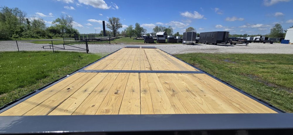 102"x32' Lamar Deckover