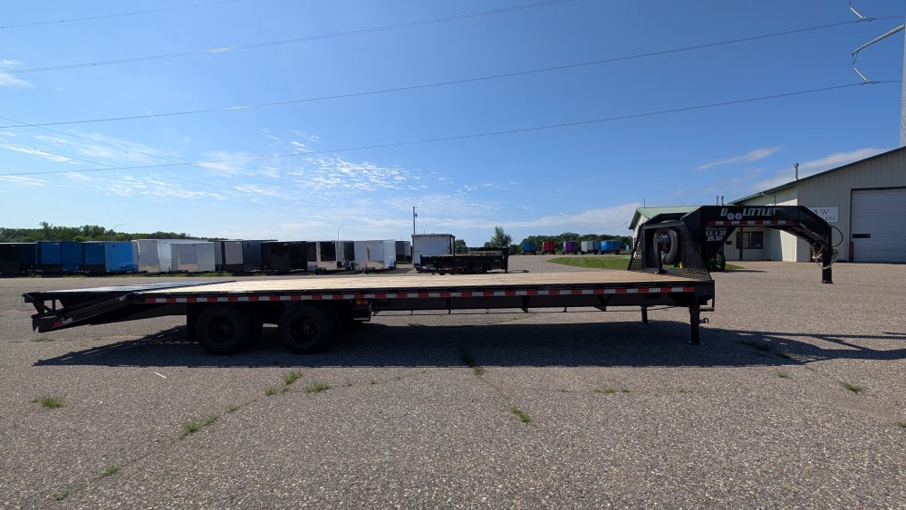 8.5'x32' Doolittle Equipment