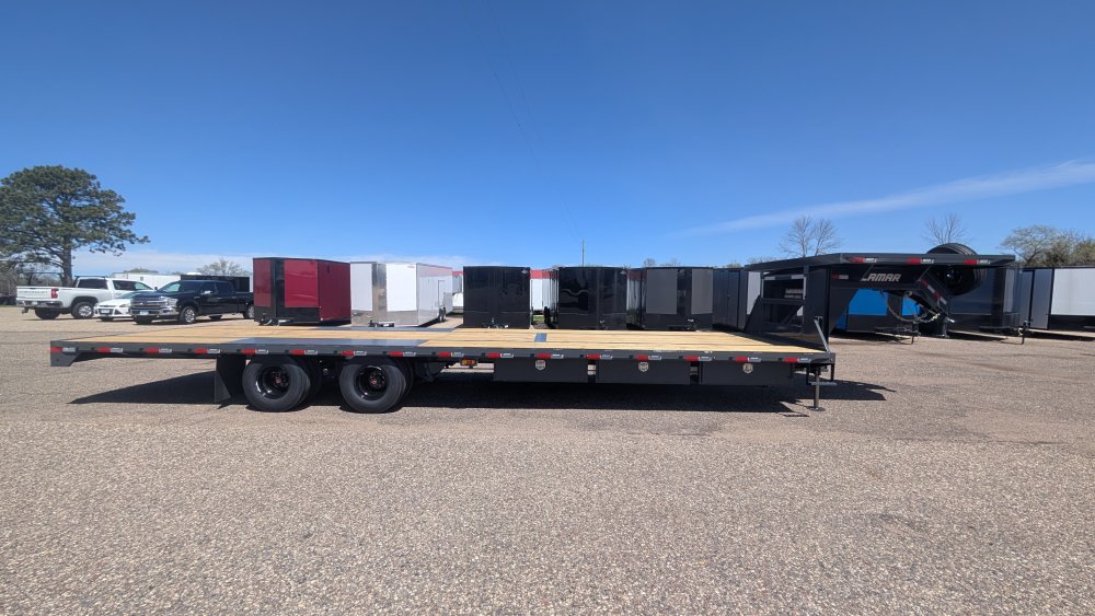 102'x32' Lamar Equipment