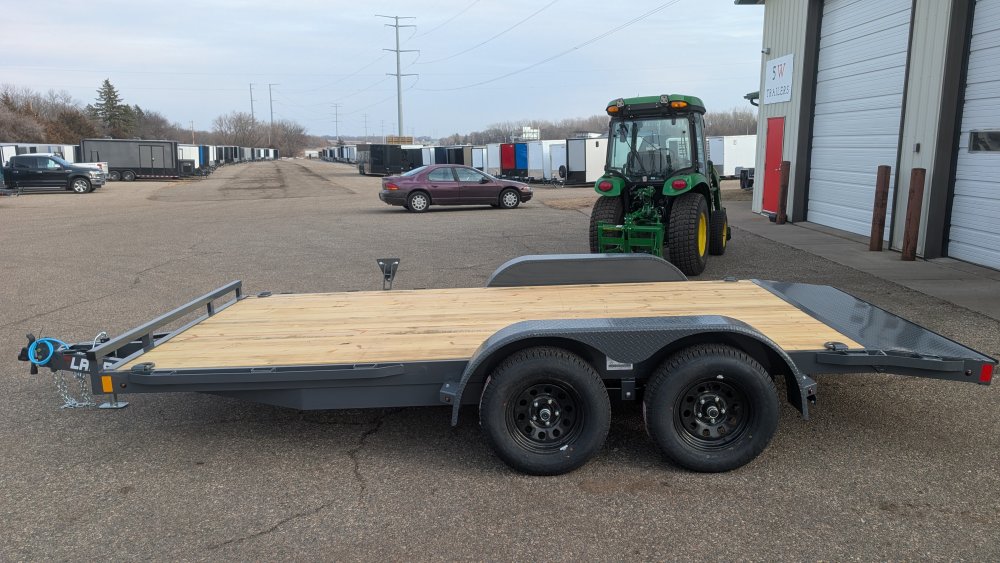 83"x16' Lamar Flatbed Car Hauler