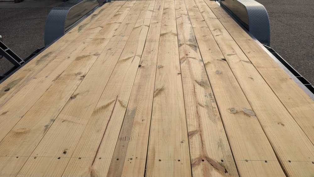 83"x16' Lamar Flatbed Car Hauler