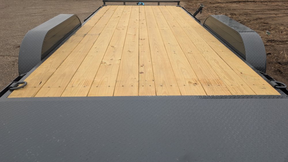 83"x18' Lamar Flatbed Car Hauler