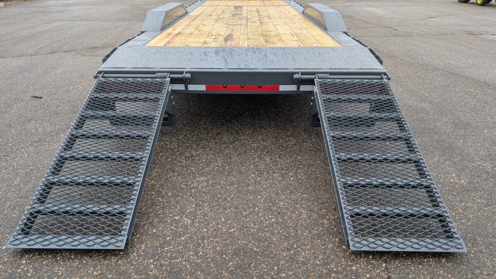 102"x24' Lamar Equipment