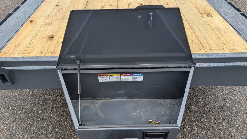 102"x24' Lamar Equipment