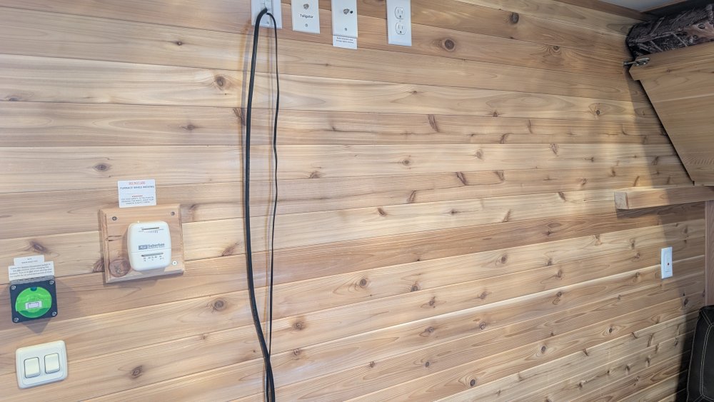 6' 6"x14' American Surplus and Manufacturing Inc Fish House