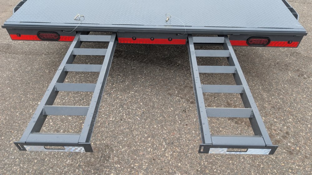 102"x24' Lamar Flatbed Car Hauler