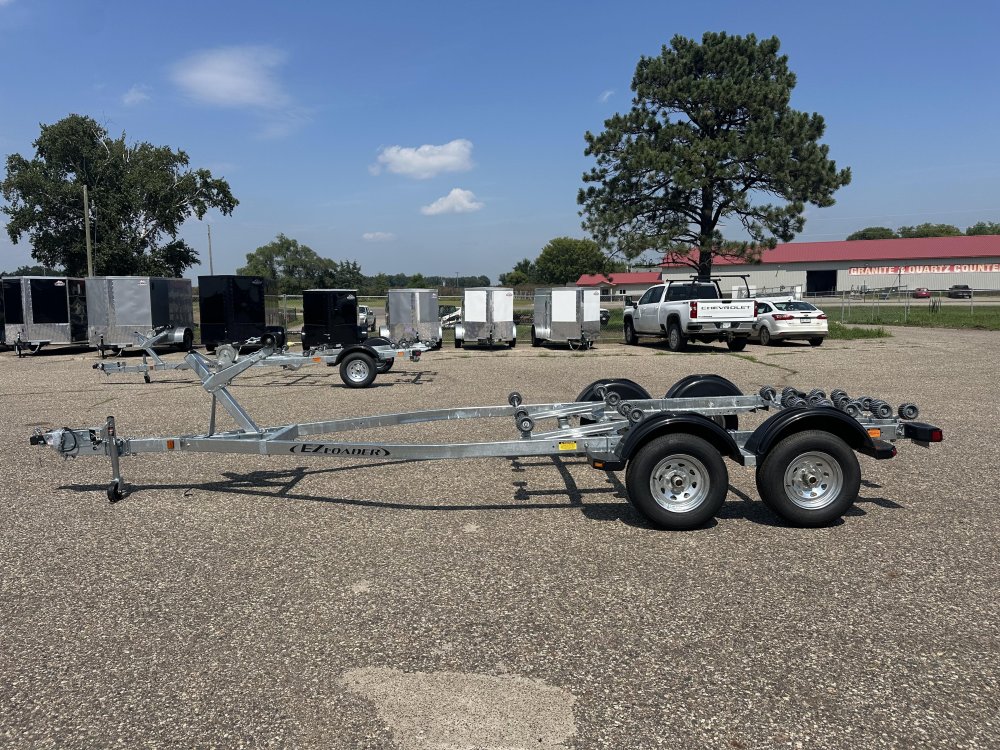 8'x22' EZ Loader Boat