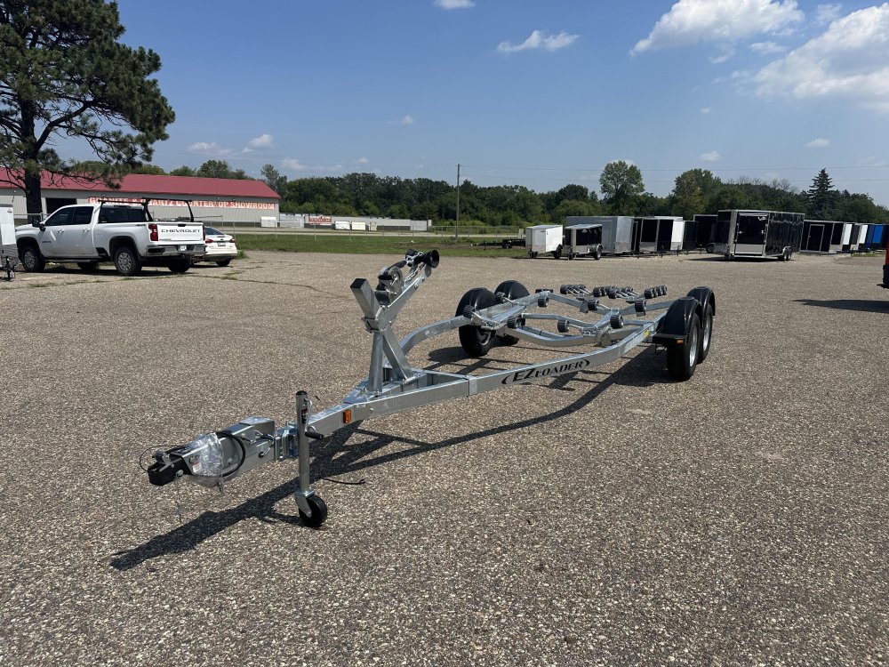 8'x22' EZ Loader Boat
